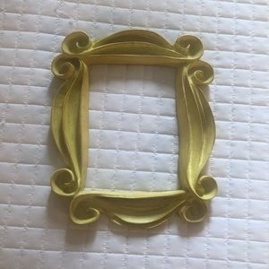 F•r•i•e•n•d•s door frame from Monica’s apartment